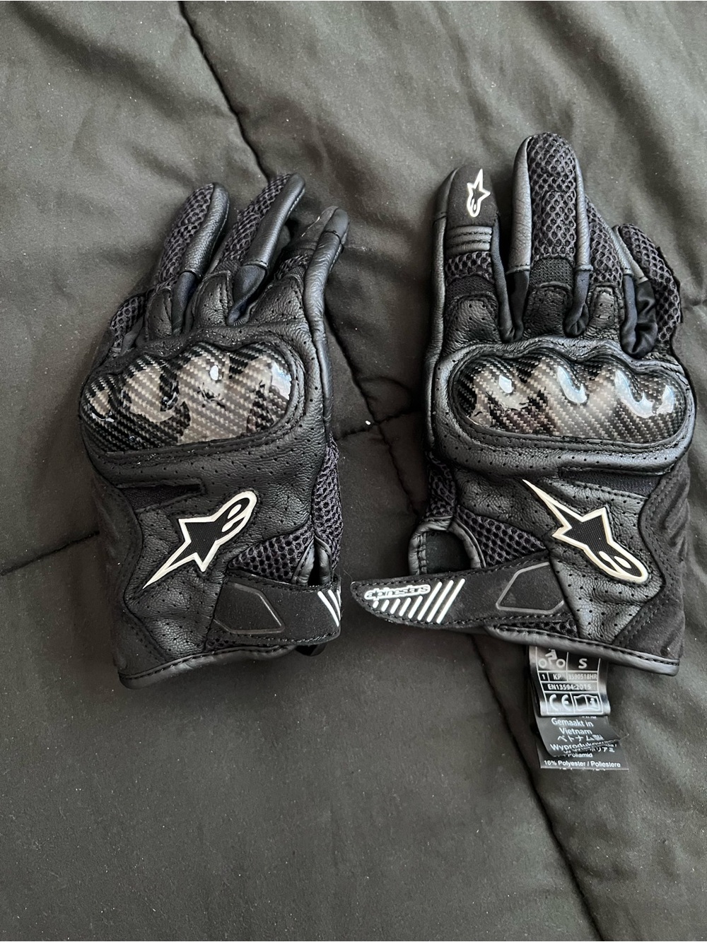 Alpinestars Black Motorcycle Gloves with Carbon-Style Knuckles